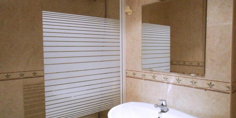 baño grande 111